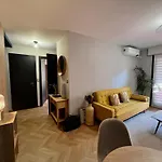 Nicea Inn Blue
